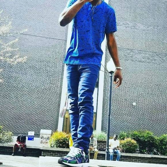 Meet your Posher, Omega - Picture 1 of 1